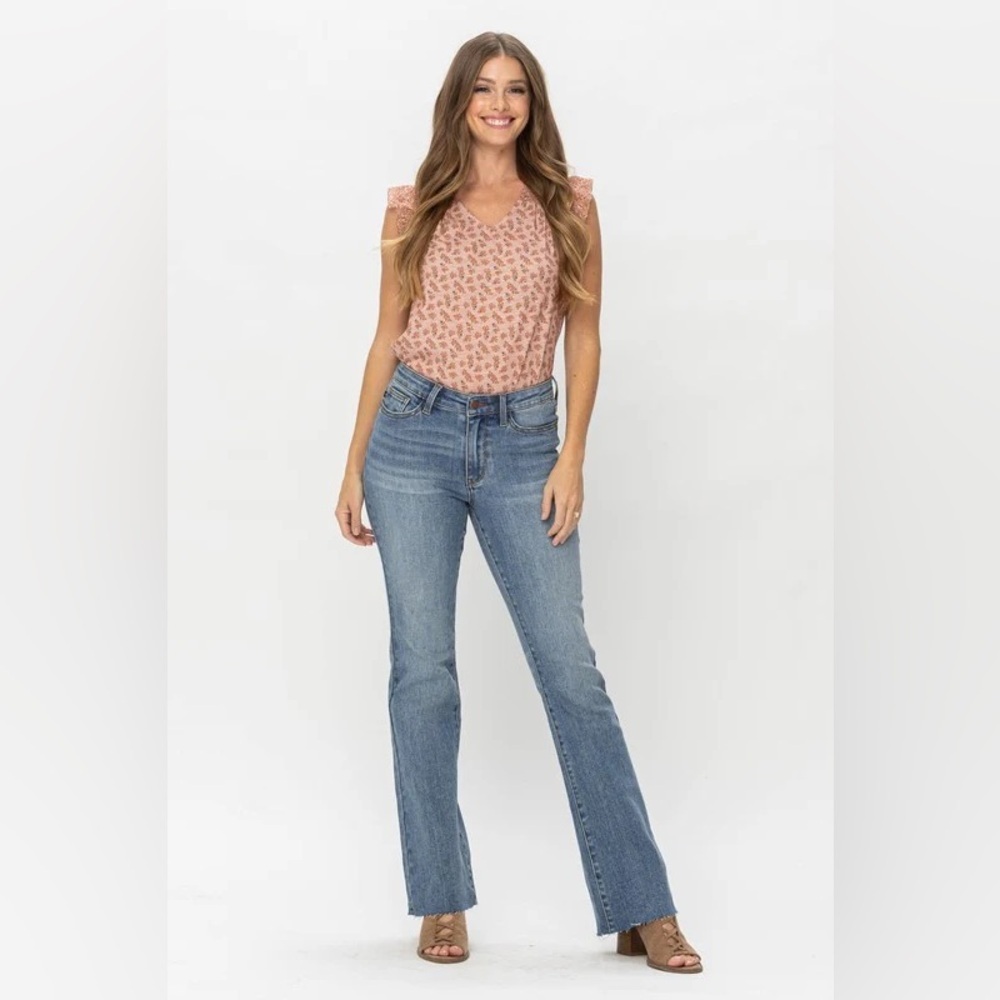 JUDY BLUE MID RISE BOOTCUT RAW HEM JEANS 88604 size 16W